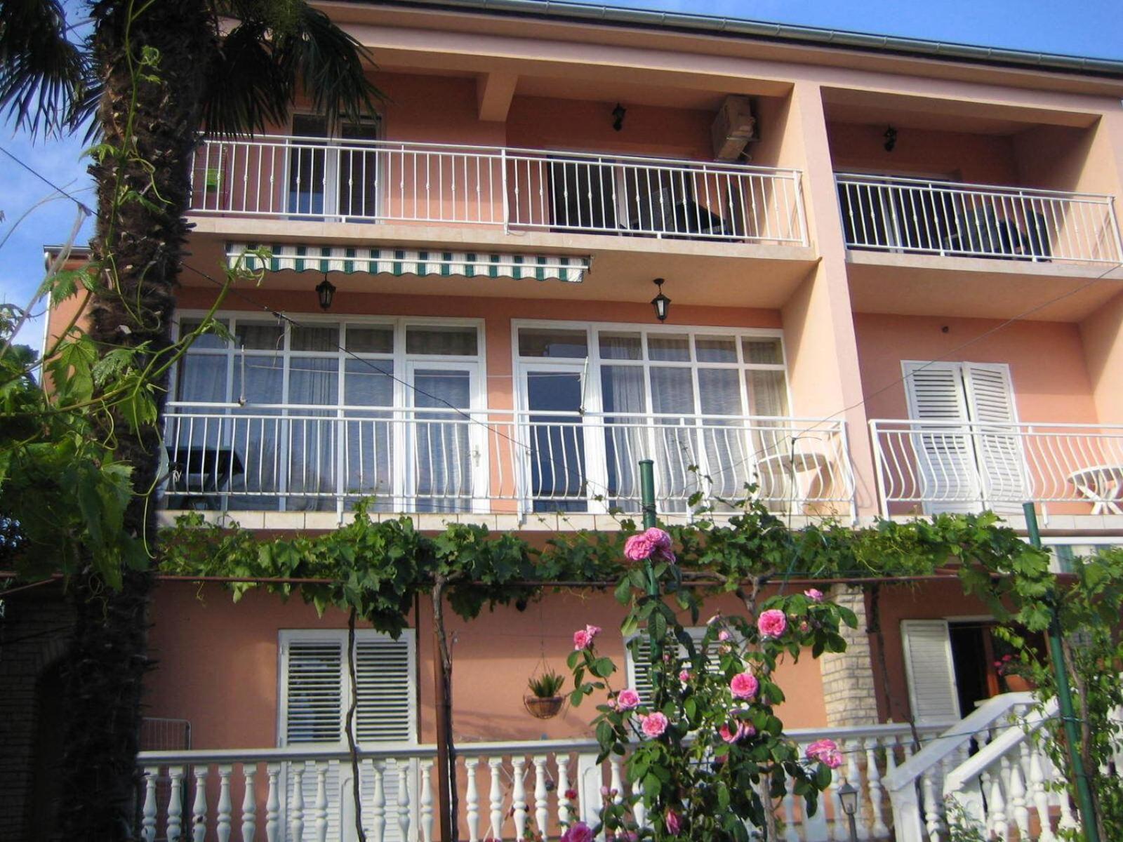 Apartments Renato Sveti Filip i Jakov Exterior foto